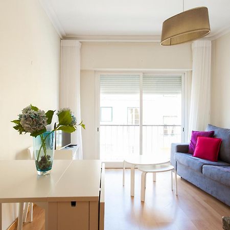 Joivy Bright 2Br Apt With River Views &Balcony In Alfama, Moments From Santa Apolonia Train Station Leilighet Lisboa Eksteriør bilde