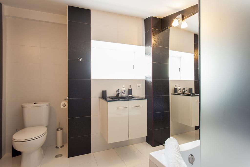 Joivy Bright 2Br Apt With River Views &Balcony In Alfama, Moments From Santa Apolonia Train Station Leilighet Lisboa Eksteriør bilde