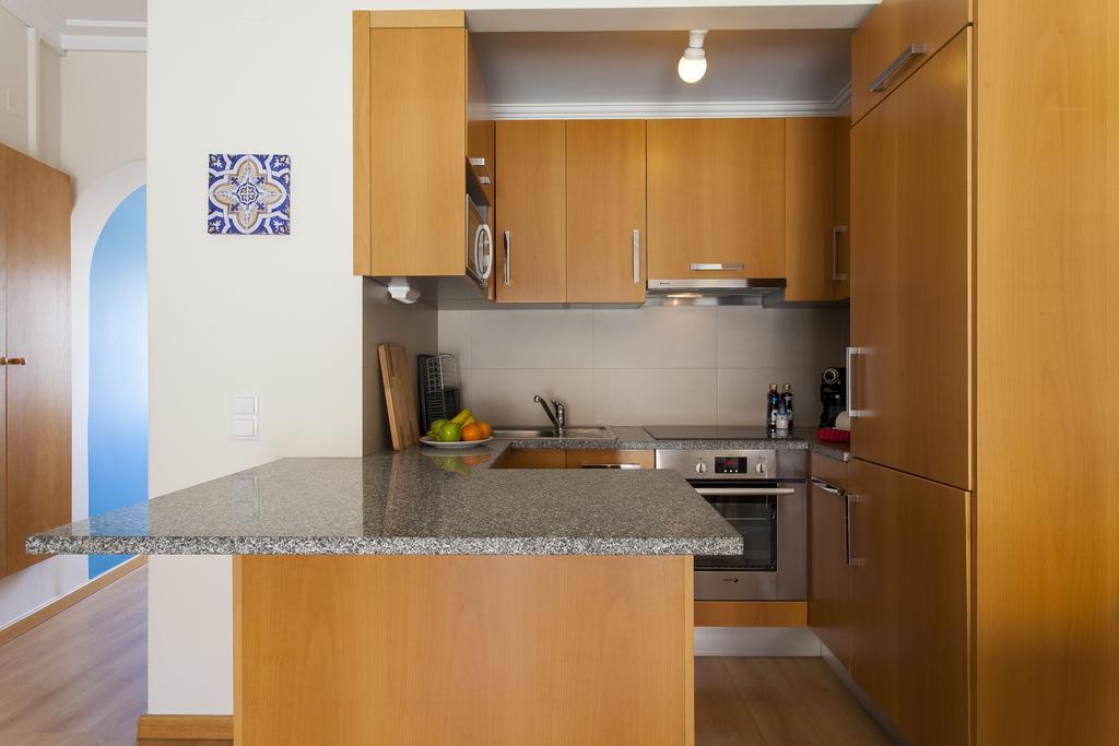 Joivy Bright 2Br Apt With River Views &Balcony In Alfama, Moments From Santa Apolonia Train Station Leilighet Lisboa Eksteriør bilde